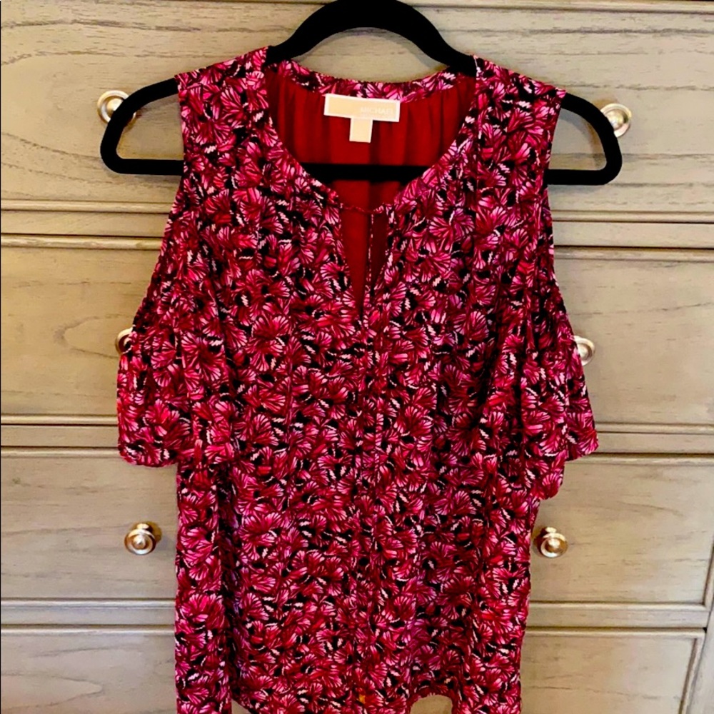 Burgundy pink summer blouse